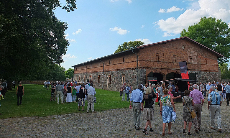 Stolpe an der Peene, Haferscheune des Gutshauses