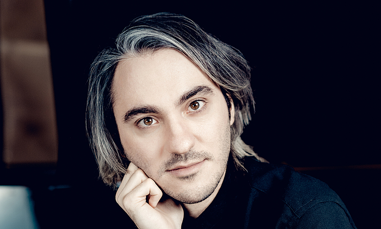 © Andrej Grilc Alexander Gadjiev